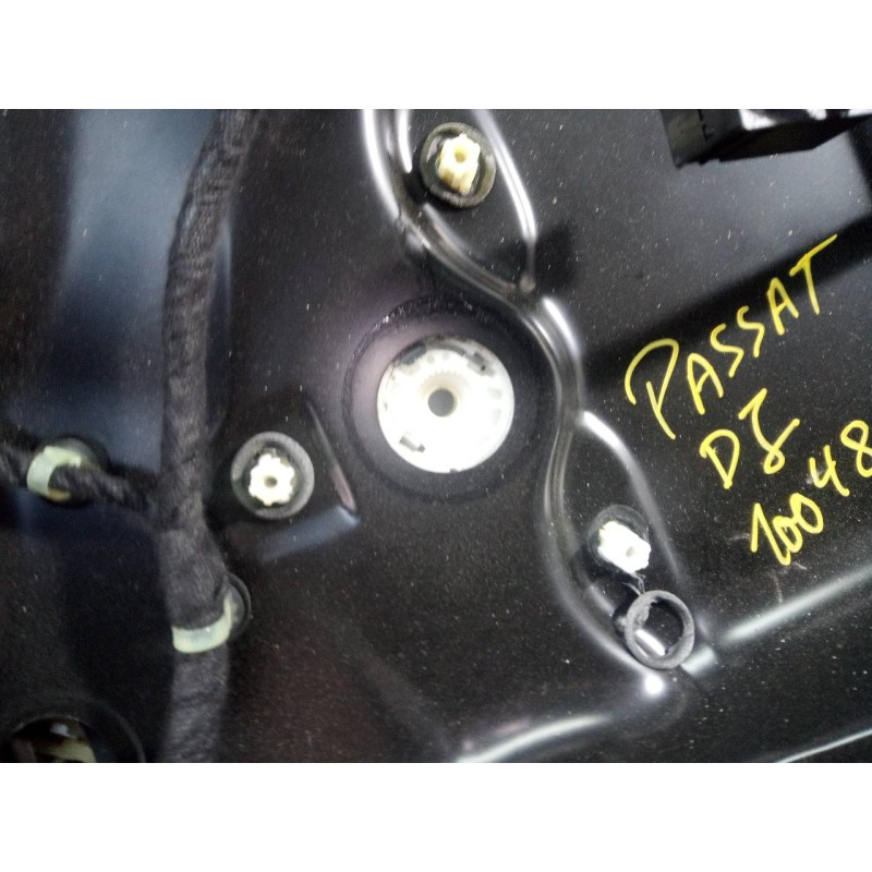 Recambio de elevalunas delantero izquierdo para volkswagen passat berlina (3c2) advance referencia OEM IAM 0712168934  P2-B3-8