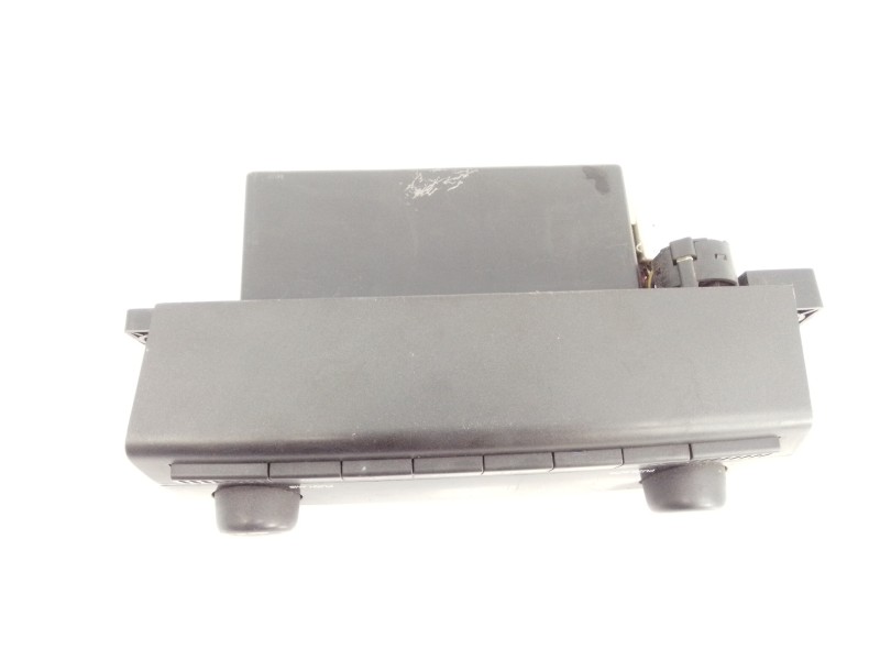 Recambio de mando climatizador para ssangyong kyron 200 xdi limited referencia OEM IAM 6870009070 7G24076 E3-A3-20-3