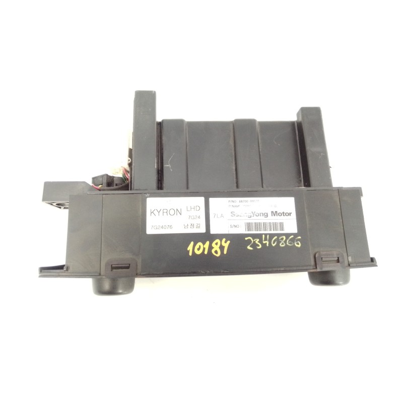Recambio de mando climatizador para ssangyong kyron 200 xdi limited referencia OEM IAM 6870009070 7G24076 E3-A3-20-3