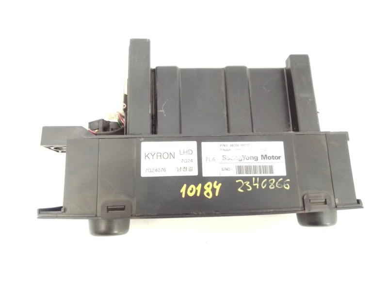 Recambio de mando climatizador para ssangyong kyron 200 xdi limited referencia OEM IAM 6870009070 7G24076 E3-A3-20-3