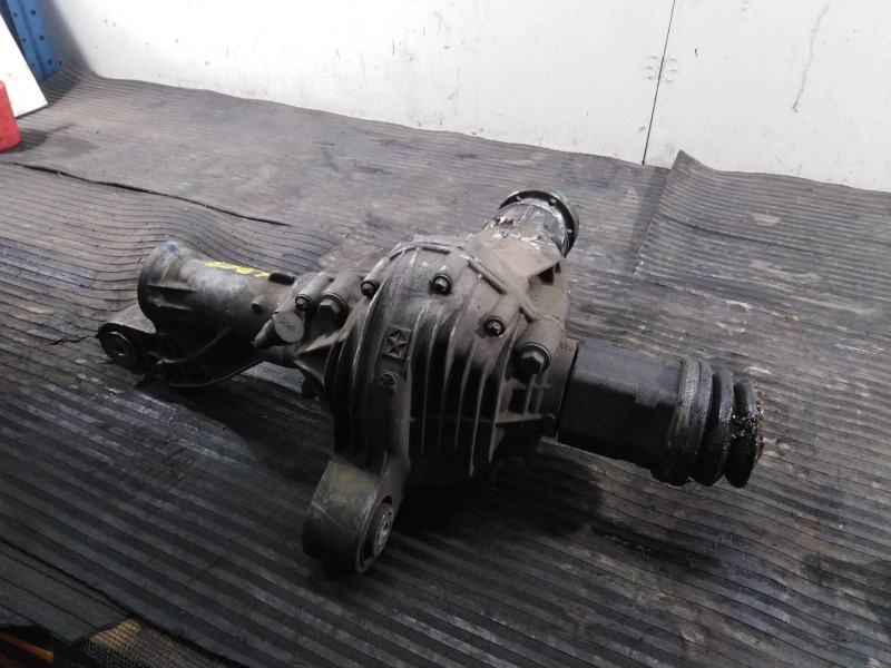Recambio de diferencial delantero para jeep gr.cherokee (wk) 3.0 crd overland referencia OEM IAM T02UF3242D1412 P68191857AA P1-A