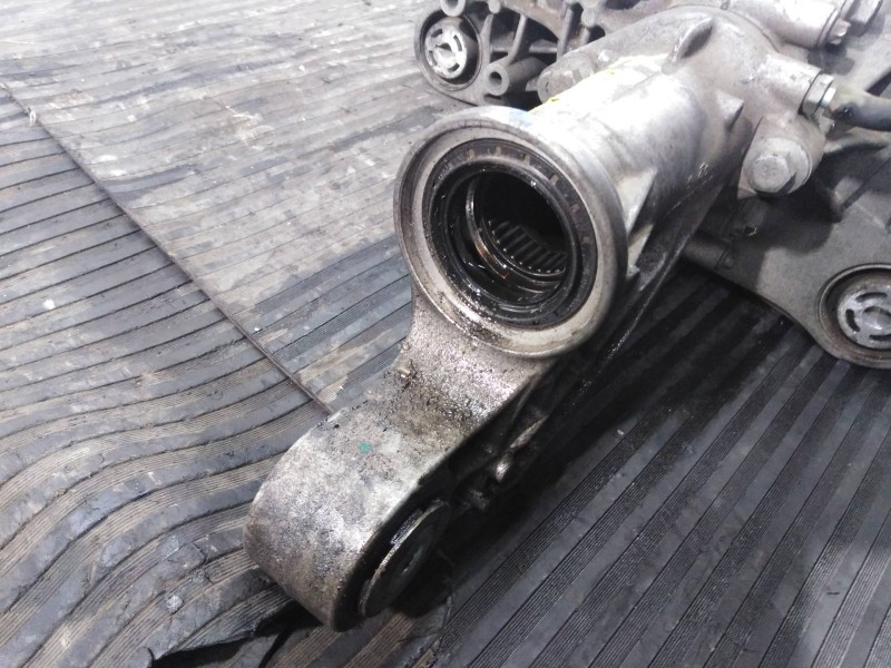 Recambio de diferencial delantero para jeep gr.cherokee (wk) 3.0 crd overland referencia OEM IAM T02UF3242D1412 P68191857AA P1-A