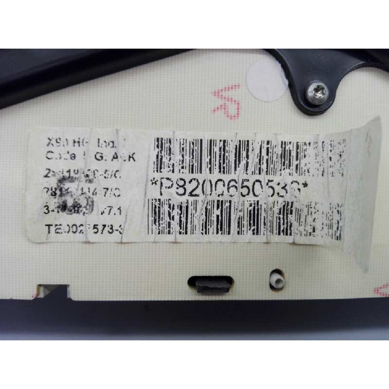 Recambio de cuadro instrumentos para dacia logan laureate referencia OEM IAM P8200650538  E2-A1-30-7