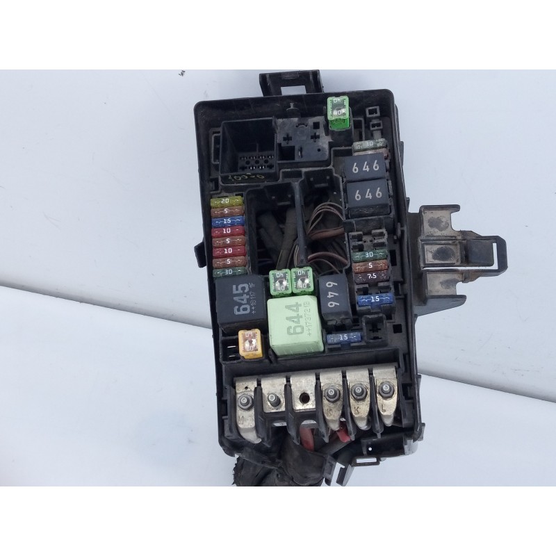 Recambio de caja reles / fusibles para volkswagen tiguan sport bmt referencia OEM IAM 5Q0907361G 5Q0937125G E2-A3-13-1