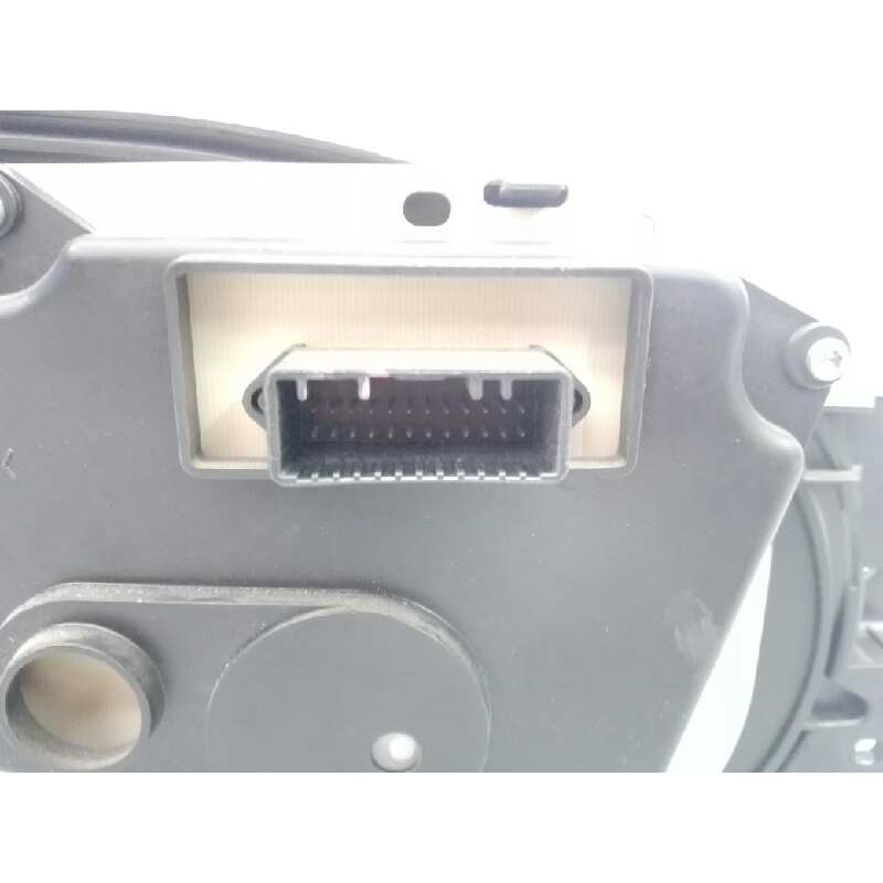 Recambio de cuadro instrumentos para dacia logan laureate referencia OEM IAM P8200650538  E2-A1-30-7