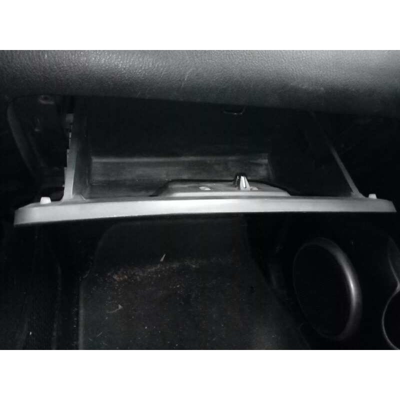 Recambio de guantera para ssangyong rexton rx 270 plus / 270 xdi plus referencia OEM IAM 7798808B00HCN  