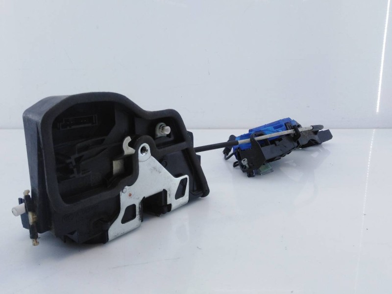 Recambio de cerradura puerta trasera derecha para bmw serie 1 lim. 5-trg. (f20) 118d m sport referencia OEM IAM A053702 51227321