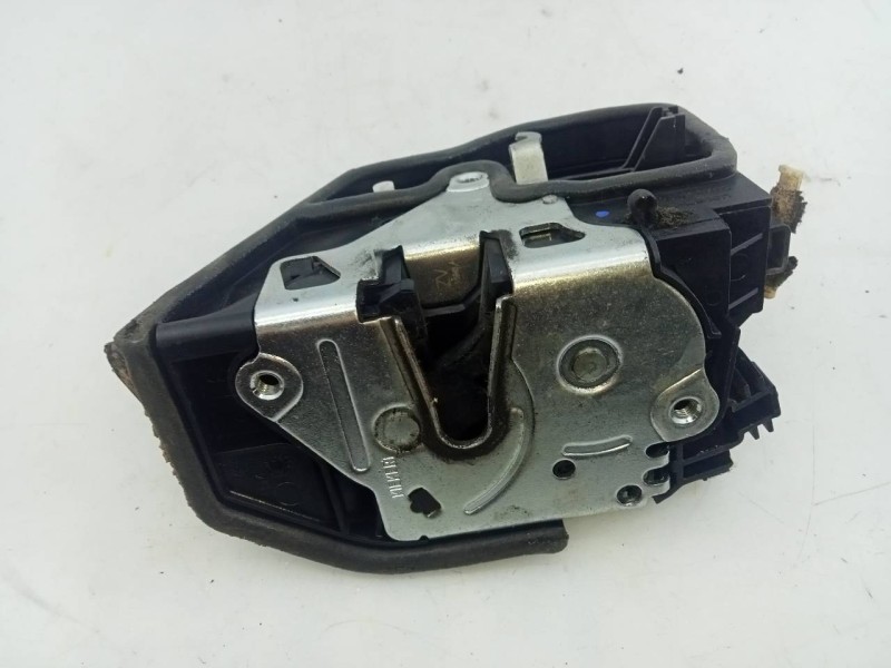 Recambio de cerradura puerta trasera izquierda para bmw serie 1 lim. 5-trg. (f20) 118d m sport referencia OEM IAM 7229459  E1-A3