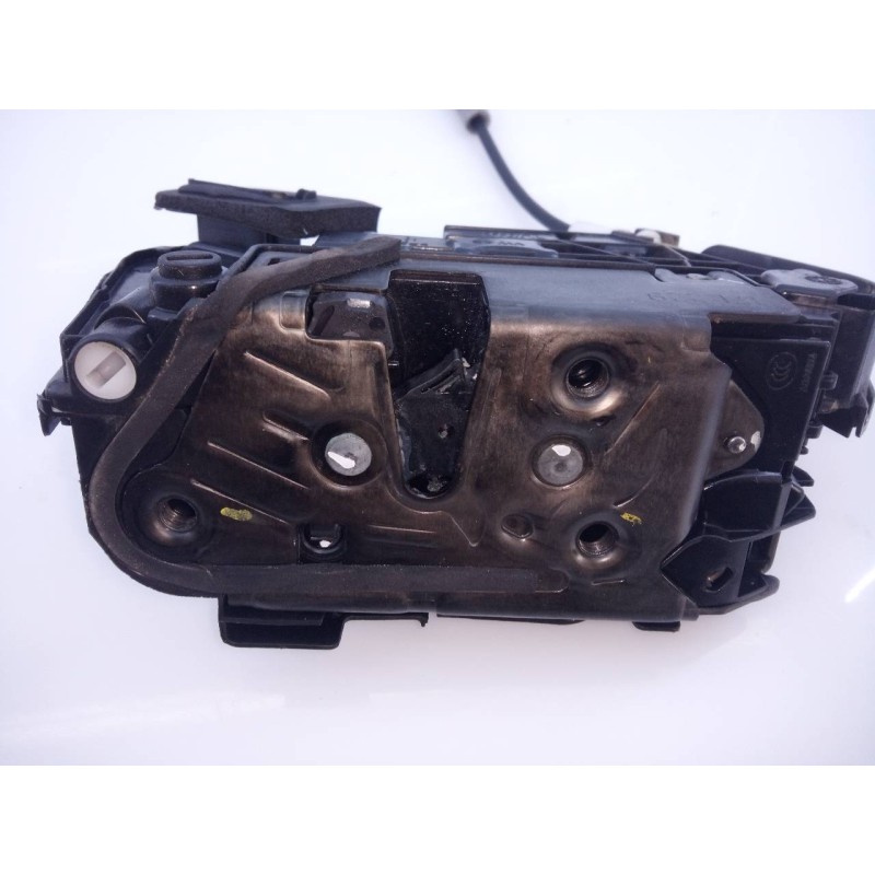 Recambio de cerradura puerta trasera izquierda para volkswagen tiguan sport bmt referencia OEM IAM 5NA839015C  E1-B6-27-1