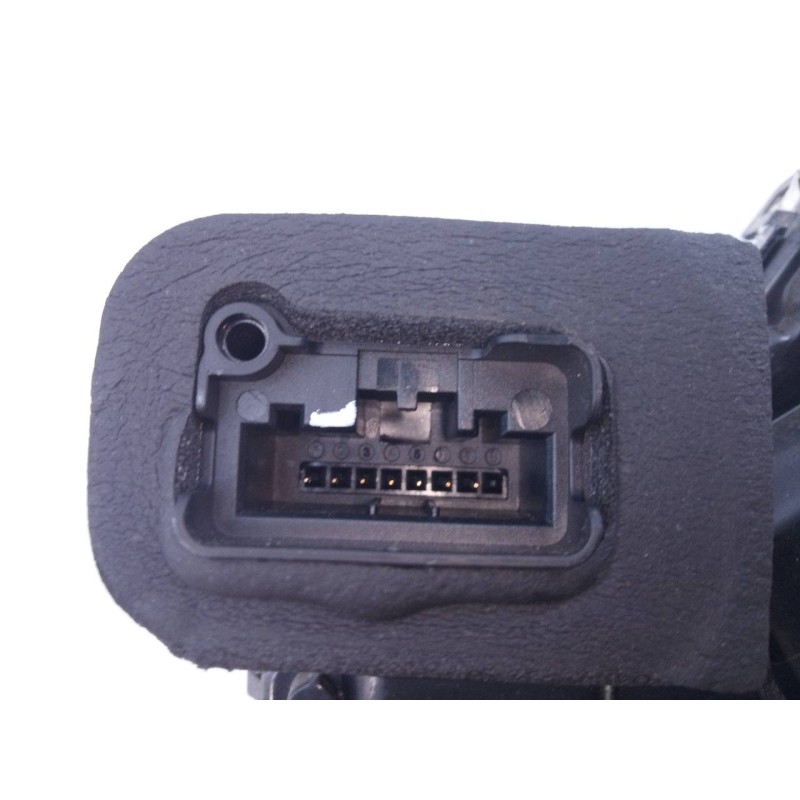 Recambio de cerradura puerta trasera izquierda para volkswagen tiguan sport bmt referencia OEM IAM 5NA839015C  E1-B6-27-1