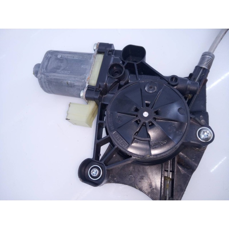 Recambio de elevalunas delantero derecho para volkswagen tiguan sport bmt referencia OEM IAM 5Q0959901C  E1-A5-27-1