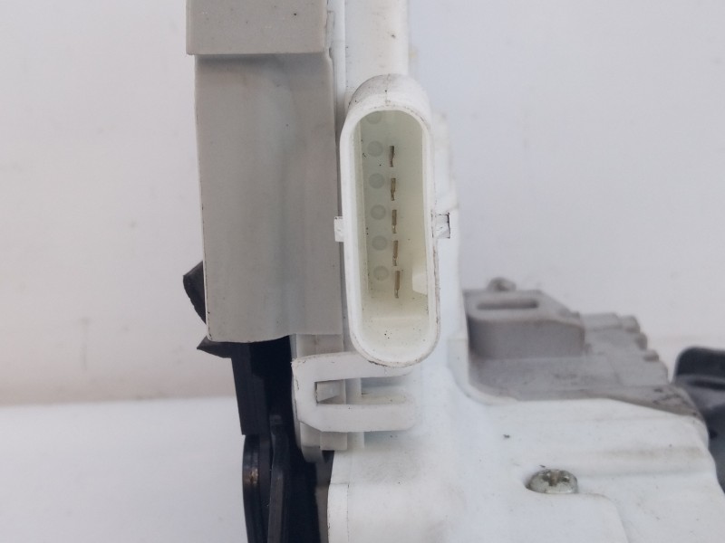 Recambio de cerradura puerta trasera izquierda para audi a5 sportback (f5a) sport quattro referencia OEM IAM 8X0839015E  E1-B6-4