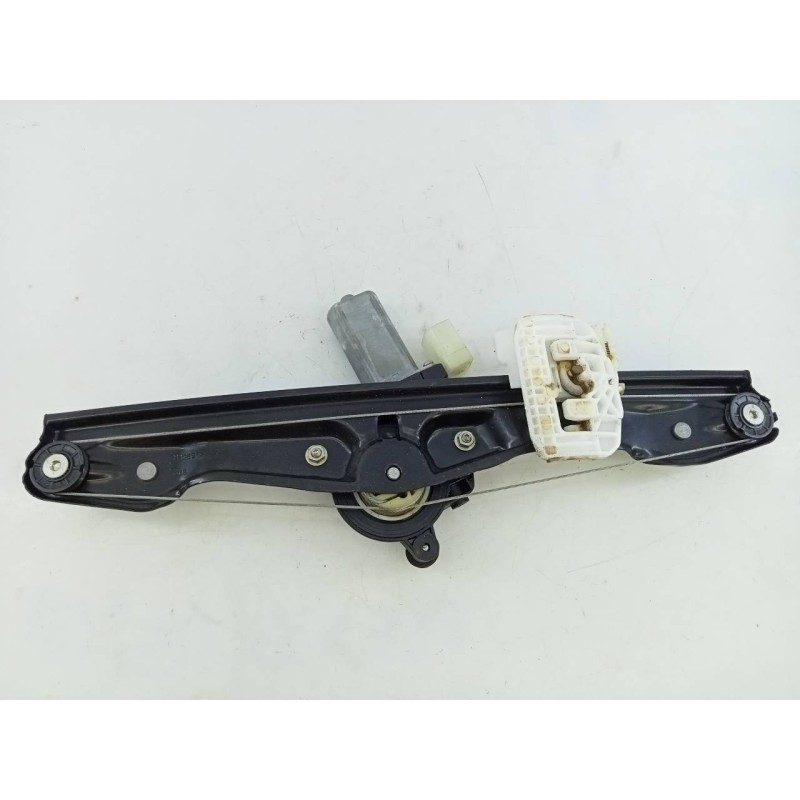 Recambio de elevalunas trasero izquierdo para bmw serie 1 lim. 5-trg. (f20) 118d m sport referencia OEM IAM   E1-A2-52-2