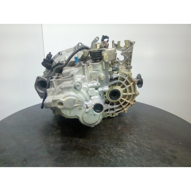Recambio de caja cambios para nissan x-trail (t30) sport referencia OEM IAM YD4  M1-B4-84