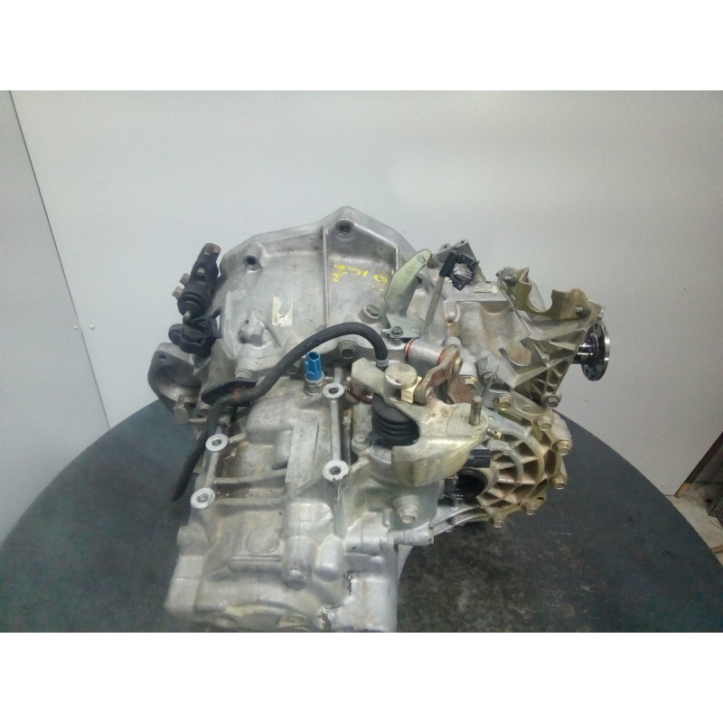 Recambio de caja cambios para nissan x-trail (t30) sport referencia OEM IAM YD4  M1-B4-84
