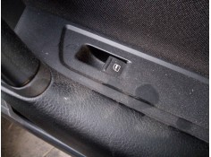 MANDO ELEVALUNAS DELANTERO DERECHO 