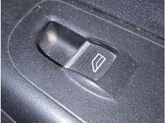 MANDO ELEVALUNAS DELANTERO DERECHO 