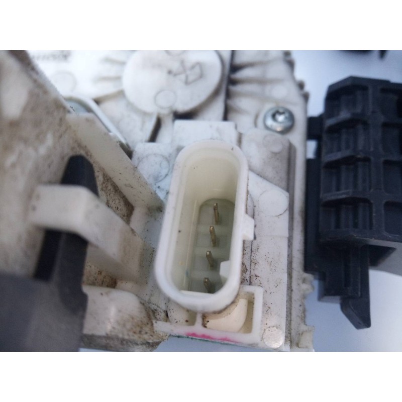 Recambio de cerradura puerta delantera derecha para fiat freemont (345) urban referencia OEM IAM P04589916AD  E2-B2-5-2