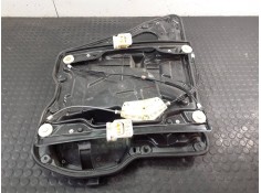 ELEVALUNAS TRASERO DERECHO P2-B4-14