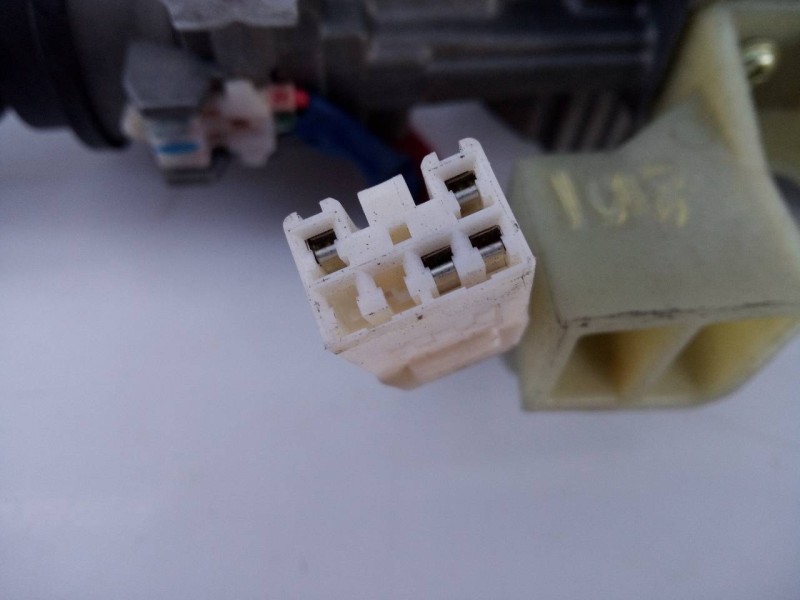 Recambio de antirrobo para hyundai i30 (gd) tecno referencia OEM IAM   E3-A3-45-3