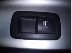 MANDO ELEVALUNAS TRASERO DERECHO 