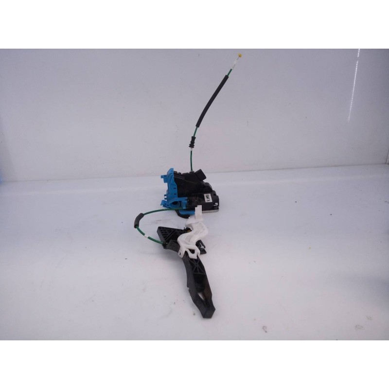 Recambio de cerradura puerta trasera derecha para hyundai i30 (gd) tecno referencia OEM IAM 81420A6100JBK  E2-B5-39-1