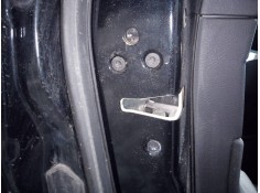 CERRADURA PUERTA TRASERA IZQUIERDA 