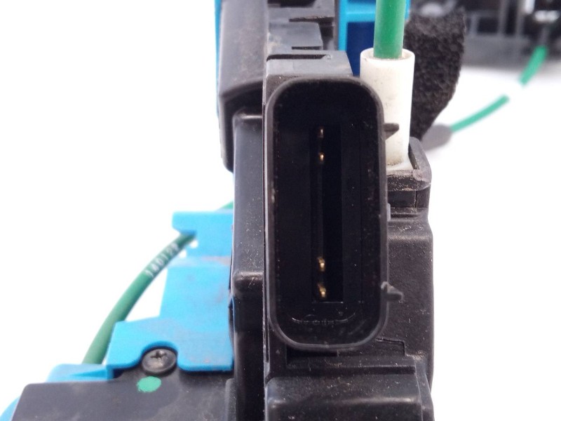 Recambio de cerradura puerta trasera derecha para hyundai i30 (gd) tecno referencia OEM IAM 81420A6100JBK  E2-B5-39-1