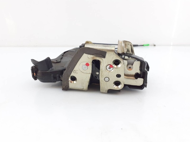 Recambio de cerradura puerta delantera derecha para toyota hilux (kun) double cab sol 4x4 referencia OEM IAM   E2-B4-4-1