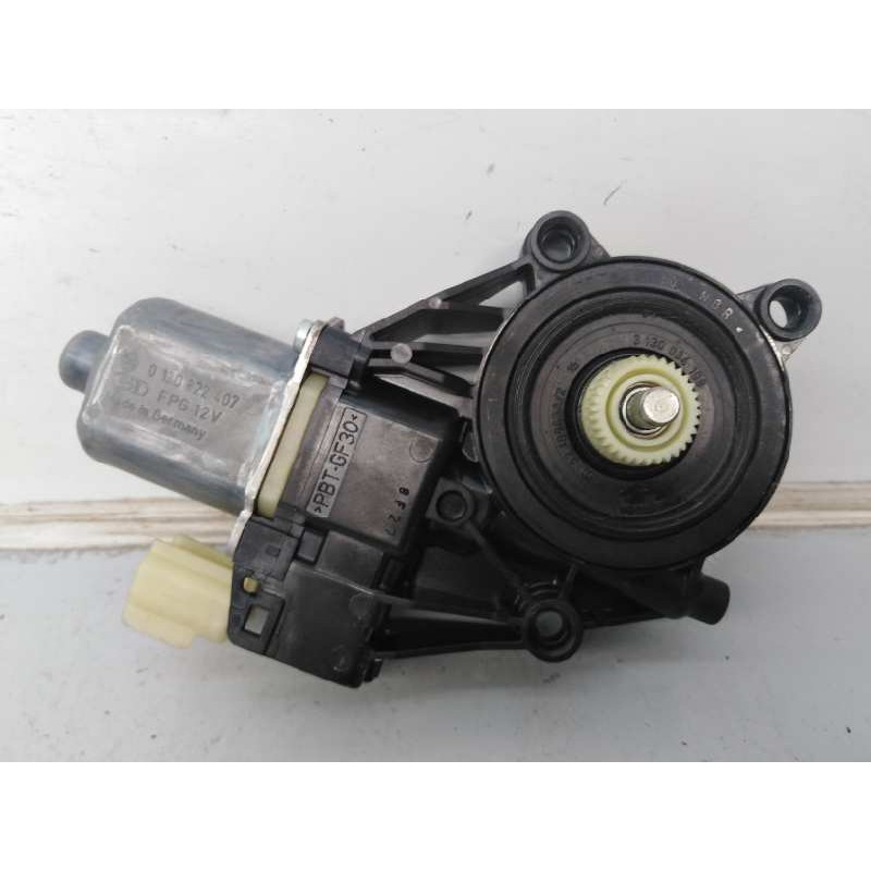 Recambio de motor elevalunas delantero derecho para ford fiesta (cb1) trend referencia OEM IAM 0130822407  E2-B3-4-1