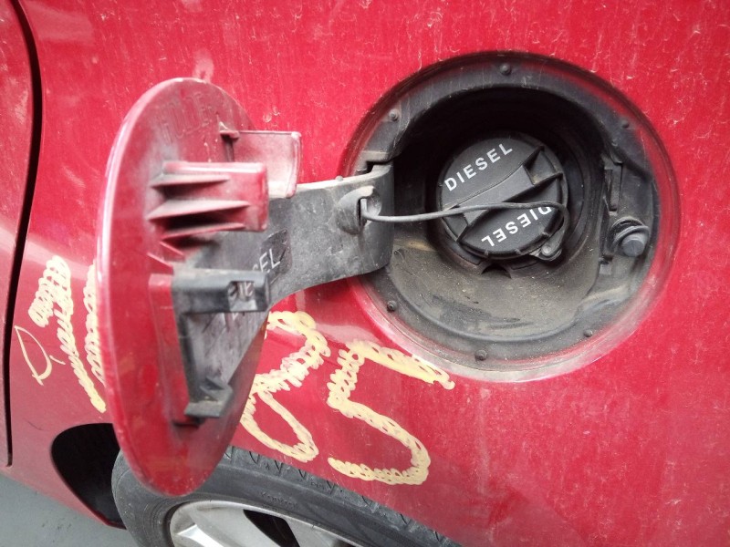 Recambio de tapa exterior combustible para hyundai i30 (gd) tecno referencia OEM IAM   