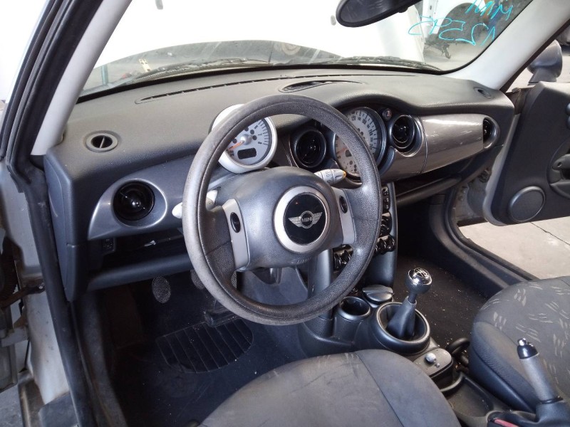 Recambio de salpicadero para bmw mini (r50,r53) one referencia OEM IAM   