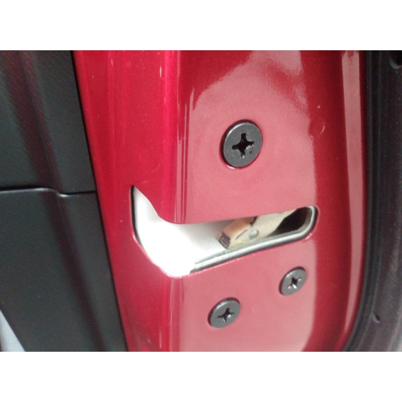 Recambio de cerradura puerta trasera derecha para mazda 3 lim. () evolution referencia OEM IAM   
