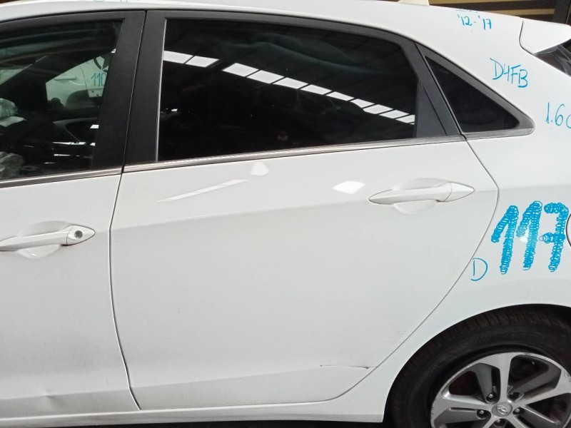 Recambio de puerta trasera izquierda para hyundai i30 (gd) trend referencia OEM IAM   