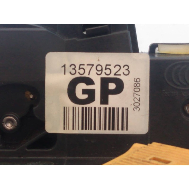 Recambio de cerradura puerta delantera derecha para chevrolet cruze hatchback lt referencia OEM IAM 3027086  E2-B6-15-1