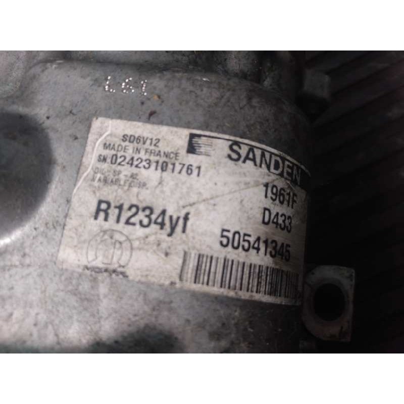 Recambio de compresor aire acondicionado para fiat fiorino básico furgón referencia OEM IAM 50541345 SD6VDJF P3-A1-9-1