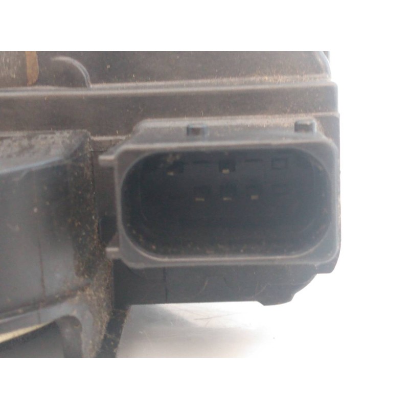 Recambio de cerradura puerta delantera derecha para chevrolet cruze hatchback lt referencia OEM IAM 3027086  E2-B6-15-1