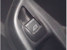 MANDO ELEVALUNAS TRASERO DERECHO 