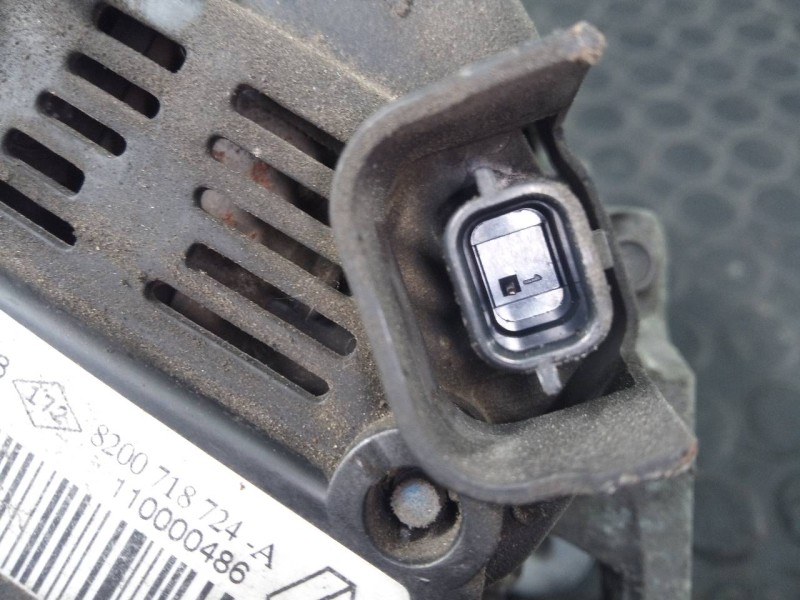 Recambio de alternador para renault twingo dynamique referencia OEM IAM 8200718724A TG11C068 P3-B5-18-1