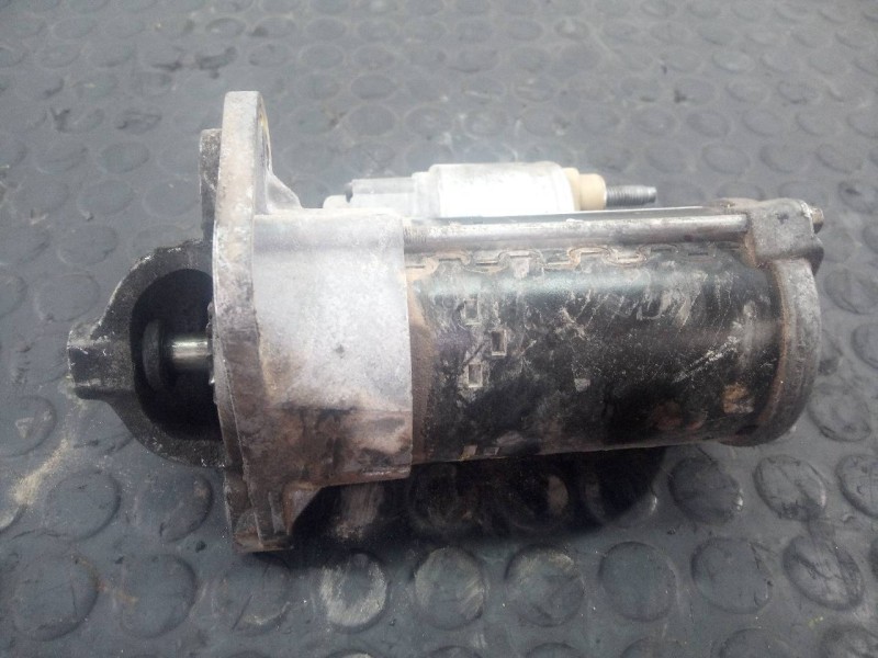 Recambio de motor arranque para renault kangoo expression referencia OEM IAM 2330065008R  P3-B7-3-2