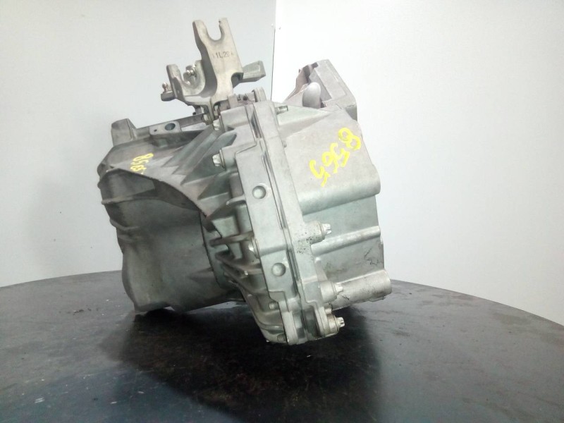 Recambio de caja cambios para chevrolet cruze hatchback lt referencia OEM IAM R110625097P  M1-A3-157