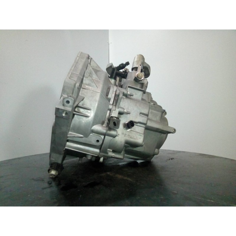 Recambio de caja cambios para chevrolet cruze hatchback lt referencia OEM IAM R110625097P  M1-A3-157