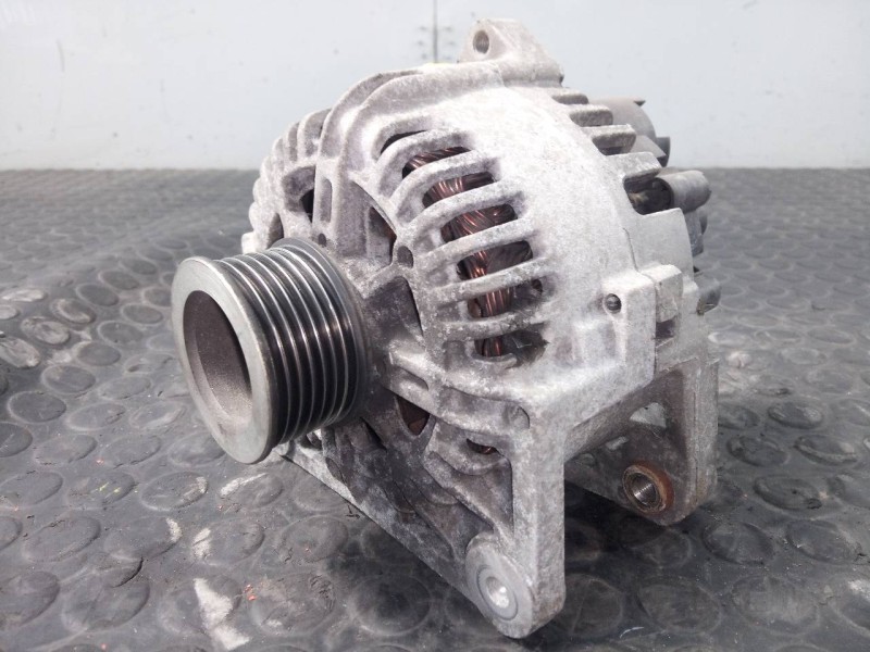 Recambio de alternador para renault twingo dynamique referencia OEM IAM 8200718724A TG11C068 P3-B5-18-1