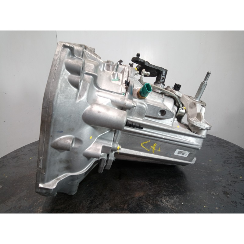 Recambio de caja cambios para dacia sandero iii stepaway referencia OEM IAM JT4004  M1-B3-167