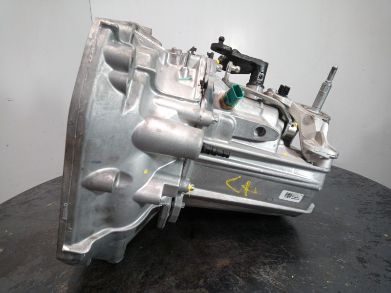 Recambio de caja cambios para dacia sandero iii stepaway referencia OEM IAM JT4004  M1-B3-167