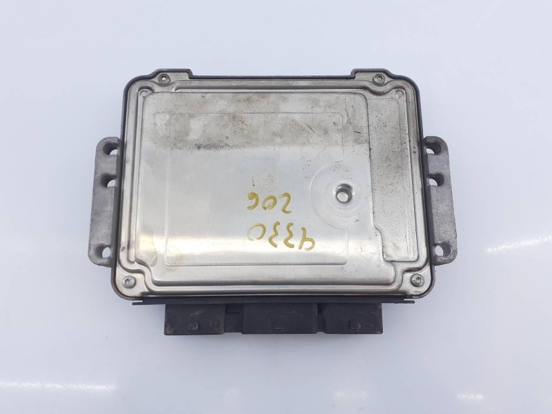 Recambio de centralita motor uce para peugeot 206 berlina e-music referencia OEM IAM 9658556780 1039S07456 E3-B2-24-2