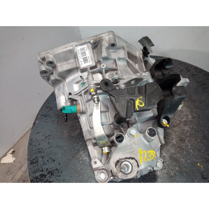 Recambio de caja cambios para dacia sandero iii stepaway referencia OEM IAM JT4004  M1-B3-167