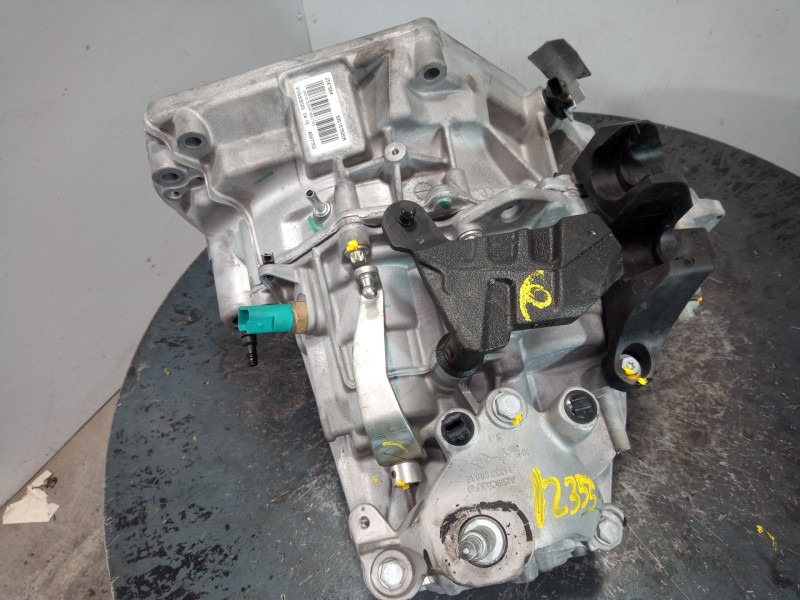 Recambio de caja cambios para dacia sandero iii stepaway referencia OEM IAM JT4004  M1-B3-167