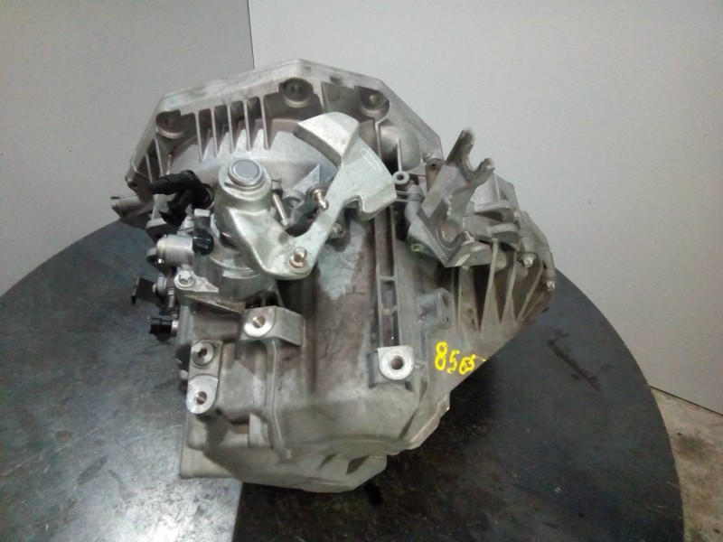 Recambio de caja cambios para chevrolet cruze hatchback lt referencia OEM IAM R110625097P  M1-A3-157