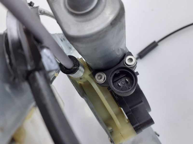 Recambio de elevalunas delantero derecho para renault kangoo expression referencia OEM IAM   E1-B3-24-1